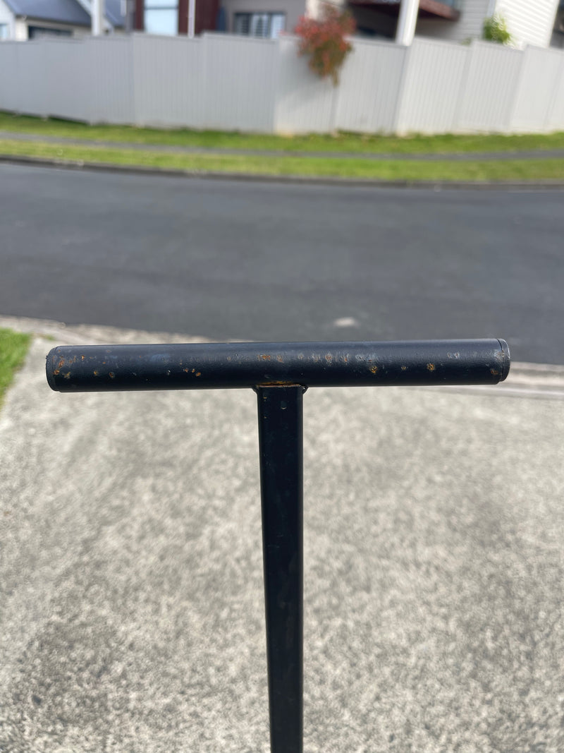 Cheap import — Handle grip